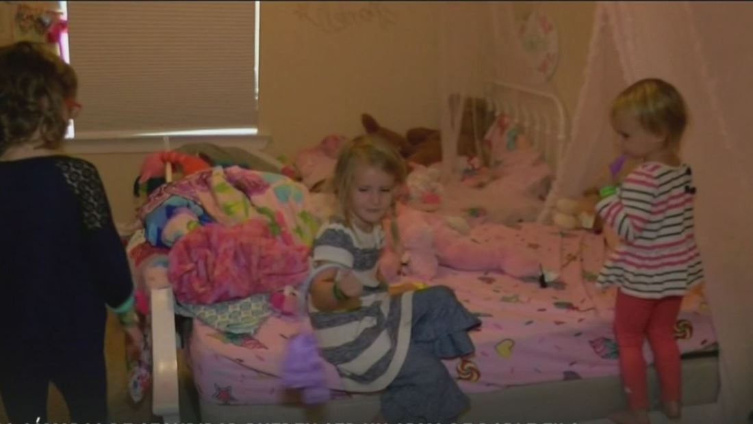 "Soy tu mejor amigo, Santa Claus": Hackean una cámara 'Ring' en la habitación de una niña "Soy tu mejor amigo, Santa Claus": Hackean una cámara 'Ring' en la habitación de una niña