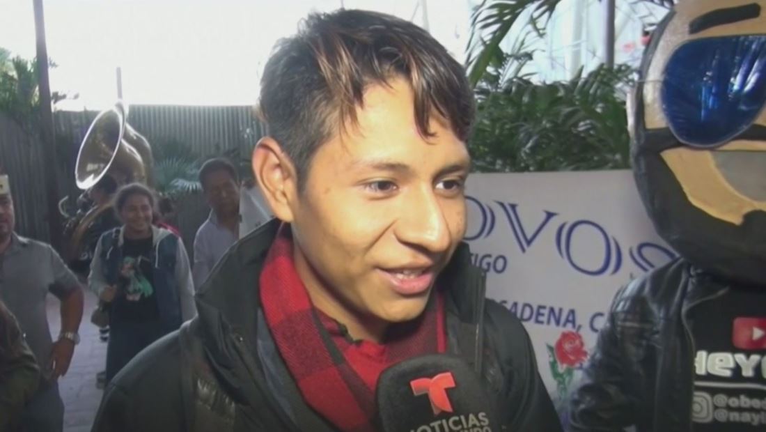 Andy Lovos recibe una bienvenida de 'héroe' en su regreso al Salvador Andy Lovos recibe una bienvenida de 'héroe' en su regreso al Salvador
