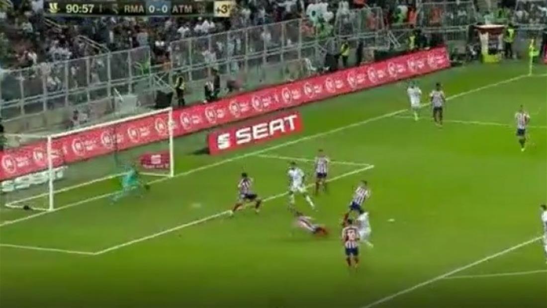 Real Madrid vence al Atlético y es campeón de la Supercopa de España Real Madrid vence al Atlético y es campeón de la Supercopa de España