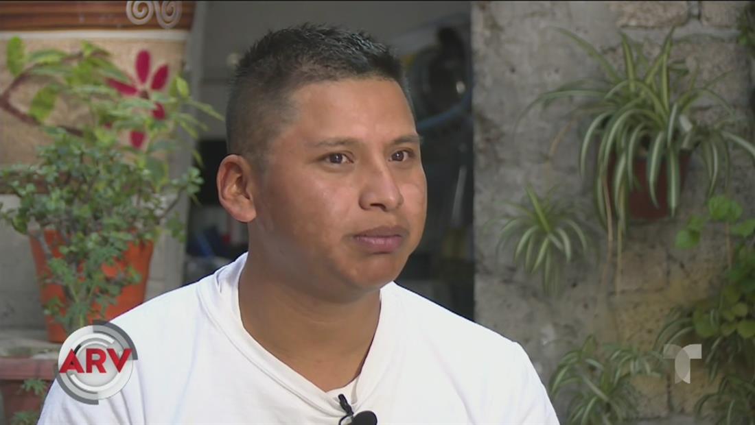 Agente mexicano se convierte en policía rapero que impulsará Rap Bélico Agente mexicano se convierte en policía rapero que impulsará Rap Bélico