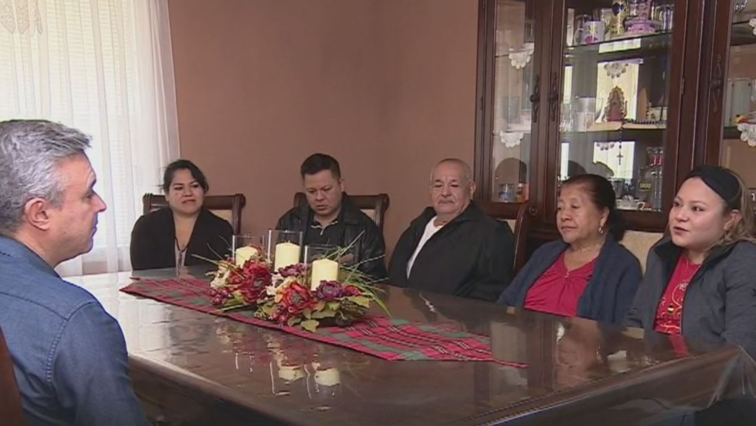 Familia mexicana se reencuentran para celebrar su primera Navidad en 20 años Familia mexicana se reencuentran para celebrar su primera Navidad en 20 años