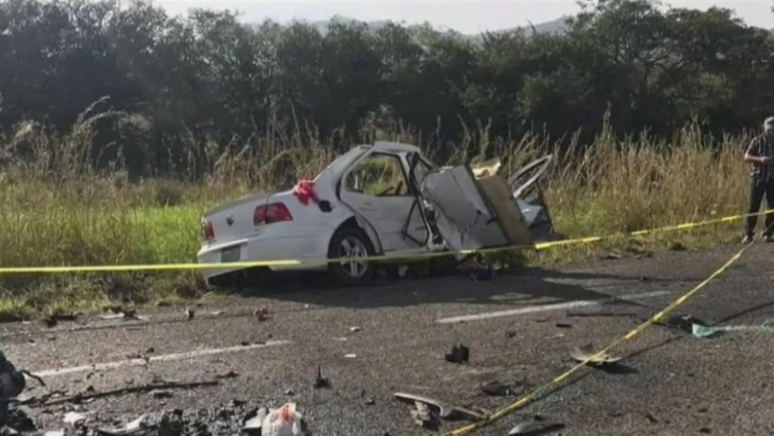 Brutal accidente tiñe de sangre una carretera en Chiapas Brutal accidente tiñe de sangre una carretera en Chiapas