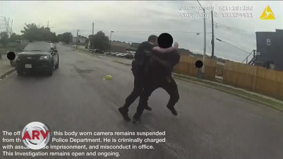 Condenan a 105 años de cárcel a policía abusador de Baltimore Condenan a 105 años de cárcel a policía abusador de Baltimore