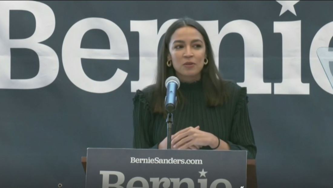 EXCLUSIVA: Alexandria Ocasio-Cortez busca ganar la confianza del voto latino EXCLUSIVA: Alexandria Ocasio-Cortez busca ganar la confianza del voto latino