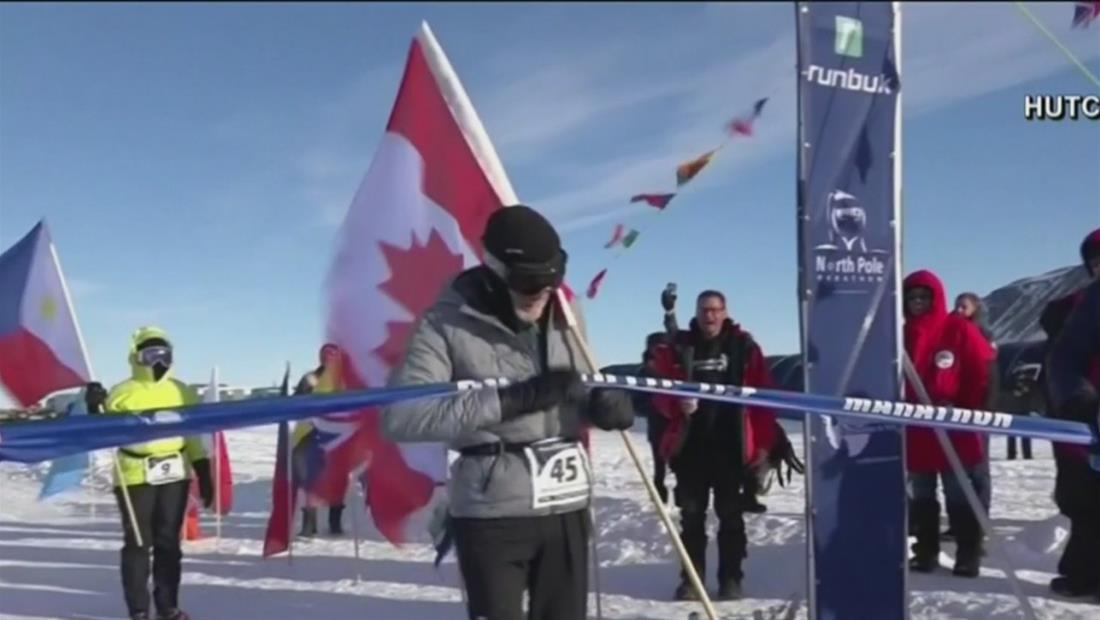 Hombre de 84 años completa maratón de hielo en la Antártida Hombre de 84 años completa maratón de hielo en la Antártida