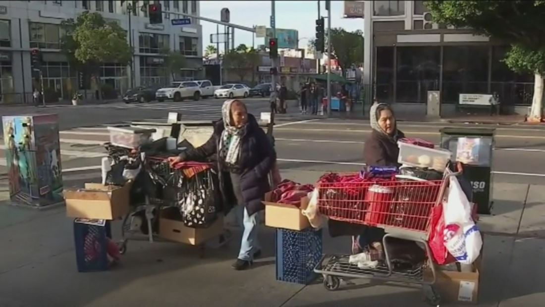 Vendedores ambulantes de Los Ángeles necesitarán un permiso para trabajar si no quieren ser multados Vendedores ambulantes de Los Ángeles necesitarán un permiso para trabajar si no quieren ser multados