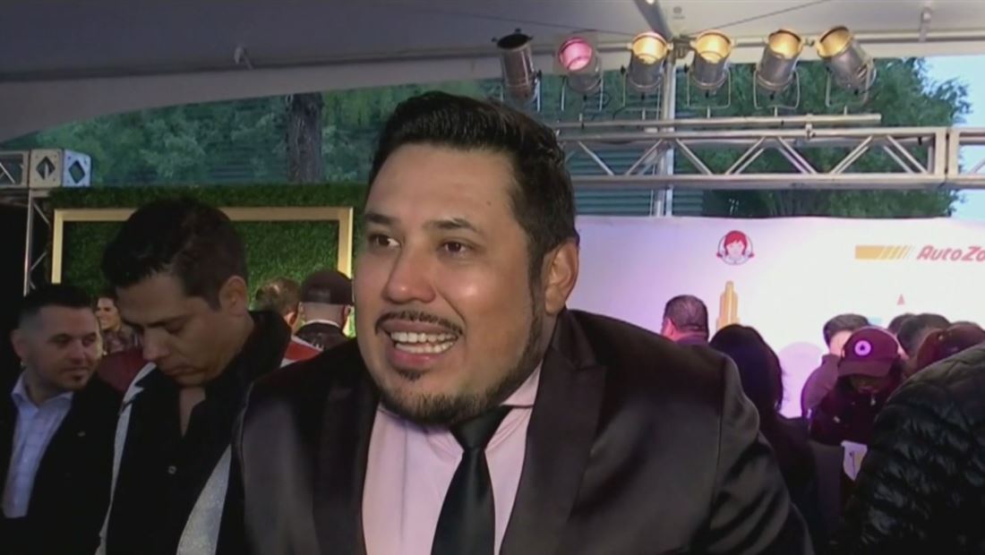 Cantante grupero se lleva tremendo susto por balacera en Jalisco Cantante grupero se lleva tremendo susto por balacera en Jalisco