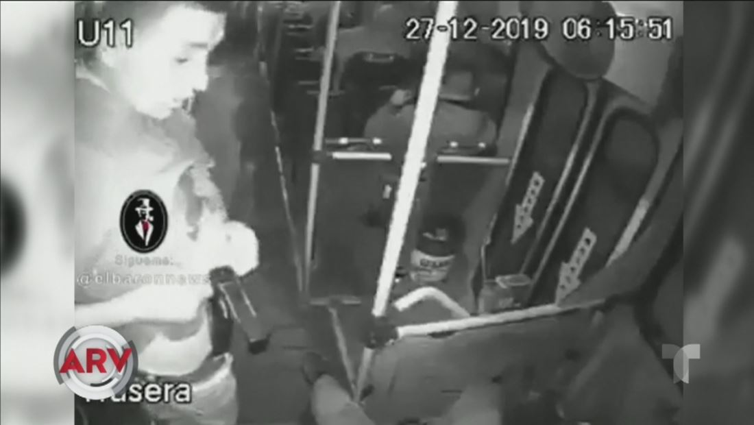 Insólito: un ladrón se dispara el mismo durante un atraco Insólito: un ladrón se dispara el mismo durante un atraco