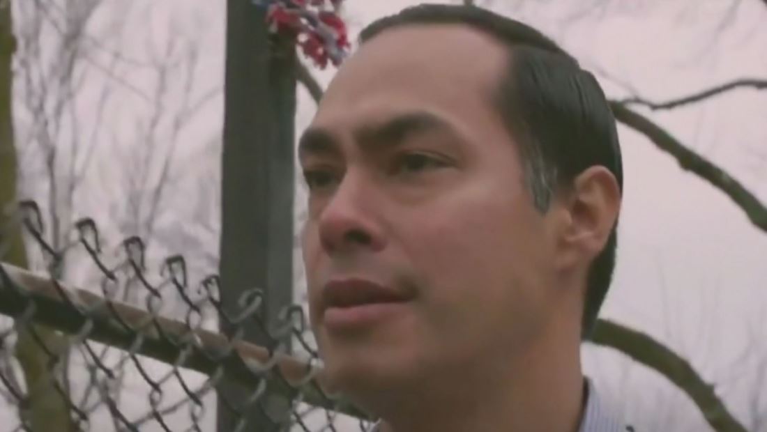 Julián Castro da su apoyo a Elizabeth Warren tras retirarse de la contienda demócrata Julián Castro da su apoyo a Elizabeth Warren tras retirarse de la contienda demócrata