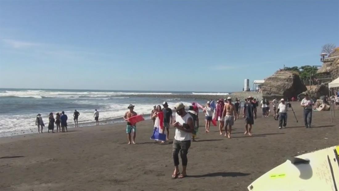 El Salvador quiere convertirse en un gigante turístico para los amantes del surf El Salvador quiere convertirse en un gigante turístico para los amantes del surf