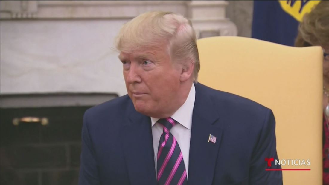Donald Trump inunda su cuenta de Twitter con cientos de mensajes en su defensa tras posible juicio político Donald Trump inunda su cuenta de Twitter con cientos de mensajes en su defensa tras posible juicio político