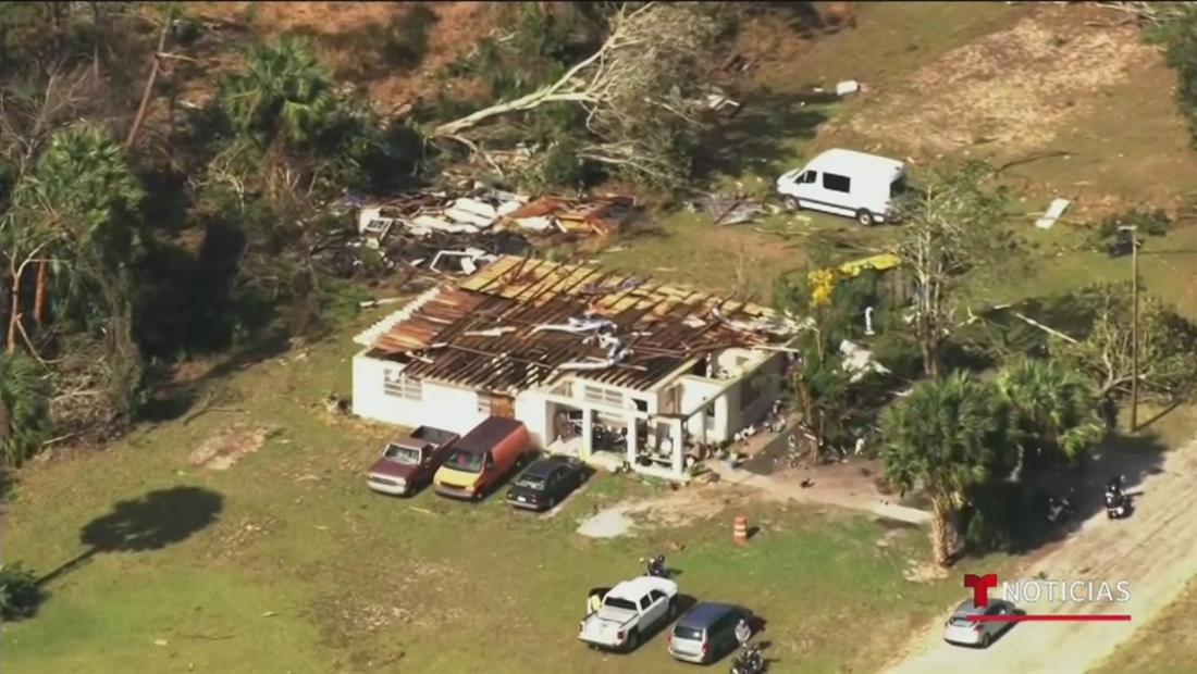 Tornado deja gran destrucción al sorprender el estado de Florida Tornado deja gran destrucción al sorprender el estado de Florida