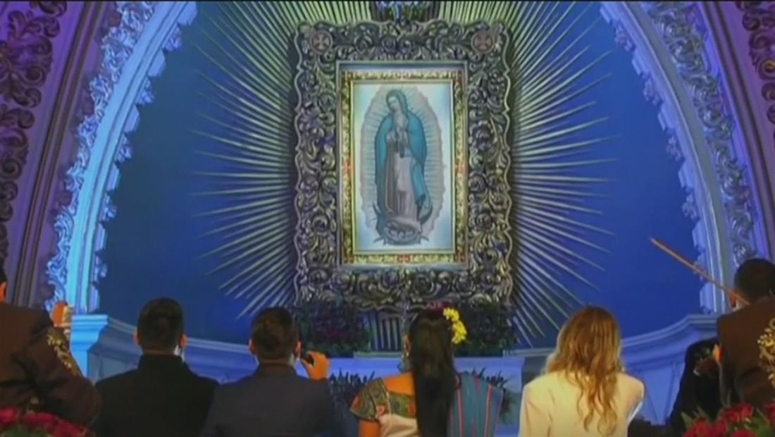 Más de 10 millones de peregrinos visitan la basílica Virgen de Guadalupe en su día grande Más de 10 millones de peregrinos visitan la basílica Virgen de Guadalupe en su día grande