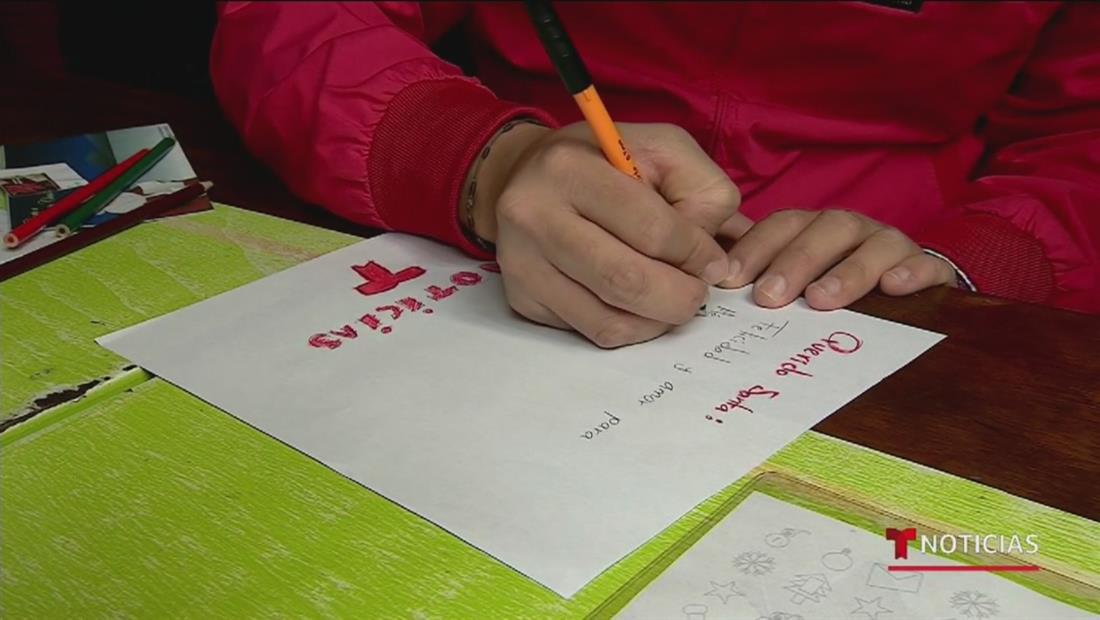 Este año, los niños mexicanos le piden mucho más que juguetes a Santa Claus y a los Reyes Magos Este año, los niños mexicanos le piden mucho más que juguetes a Santa Claus y a los Reyes Magos