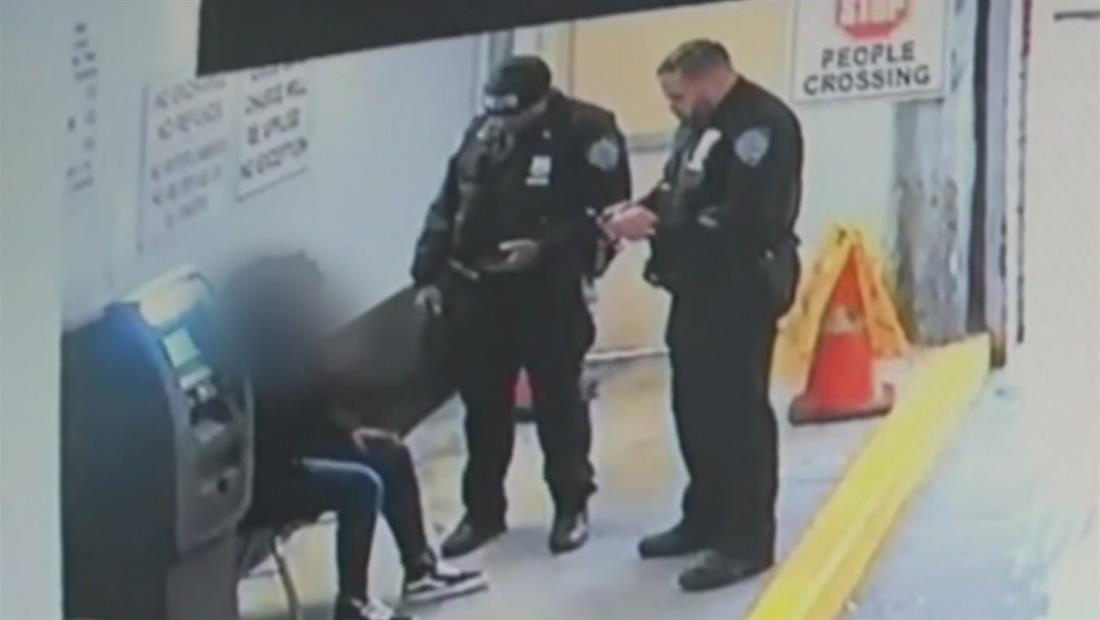 Cámaras de seguridad captan el secuestro de un joven latina en Nueva York Cámaras de seguridad captan el secuestro de un joven latina en Nueva York