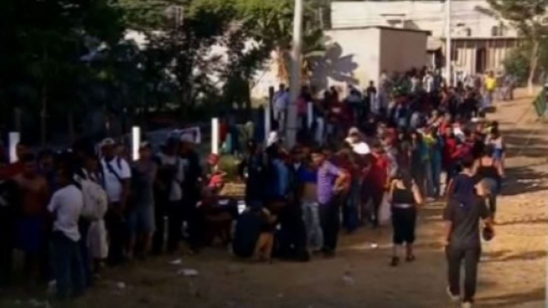 México ha detenido a más de 2,000 inmigrantes de caravana México ha detenido a más de 2,000 inmigrantes de caravana