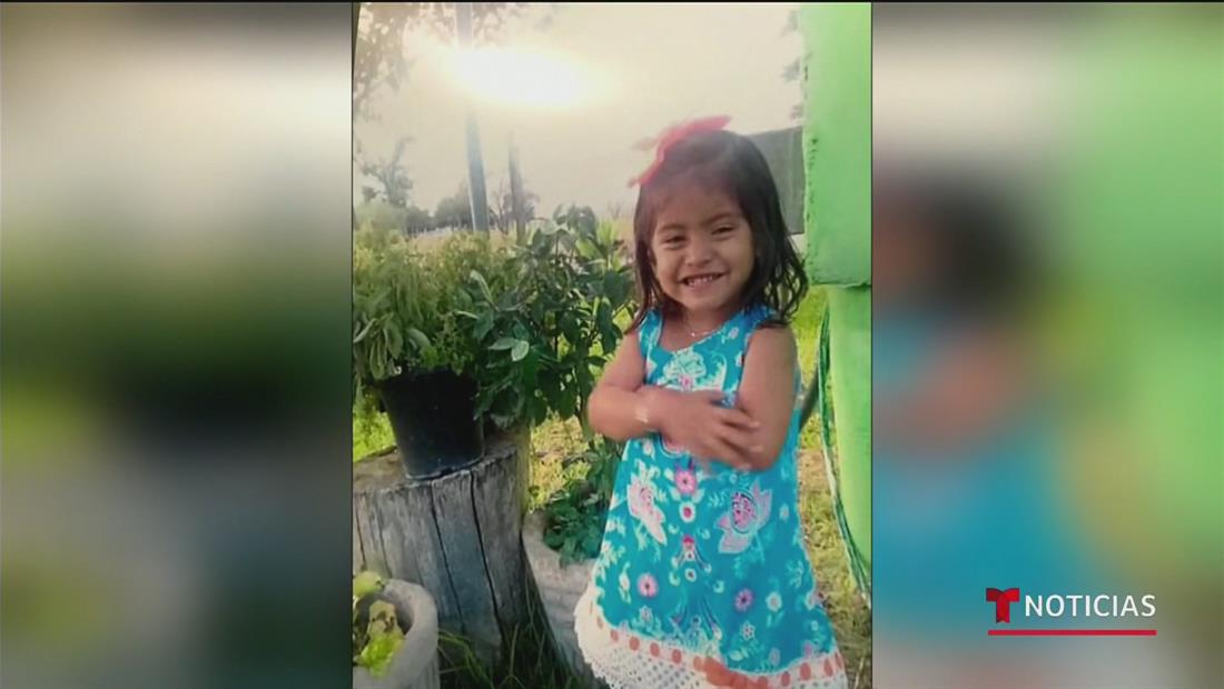 Entre lágrimas, familiares de niña que murió por error a manos de la policía piden justicia Entre lágrimas, familiares de niña que murió por error a manos de la policía piden justicia