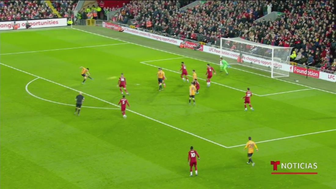 Liverpool llega imbatible a los 50 partidos y se afianza como líder de la Premier League Liverpool llega imbatible a los 50 partidos y se afianza como líder de la Premier League