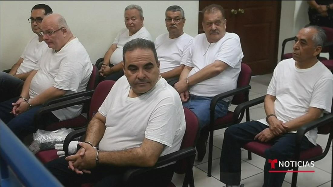 "Corte suprema de El Salvador confirma condena de 10 años para el expresidente Tony Saca " "Corte suprema de El Salvador confirma condena de 10 años para el expresidente Tony Saca "